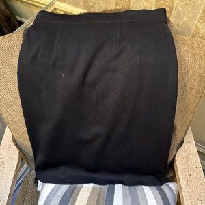 Exclusively Misook‎ Women's 100% Acrylic Black Skirt, Size Small